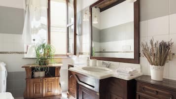 Towels, soap, toilet paper