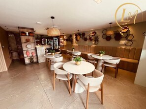 ห้องทริปเปิล | ร้านอาหาร