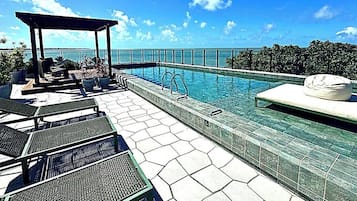 Triple Room | Pool