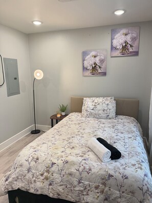 1 bedroom, free WiFi, bed sheets