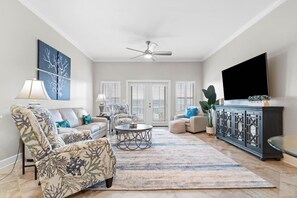 公寓客房, 多張床 (Pavilion Palms 203C) | 起居區