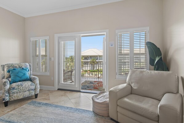 Condo, Multiple Beds (Pavilion Palms 203C) | Living area