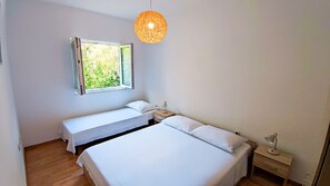 1 chambre, accès Internet, draps fournis