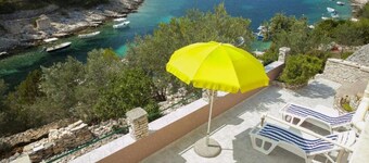House B - 45 m from The Sea
