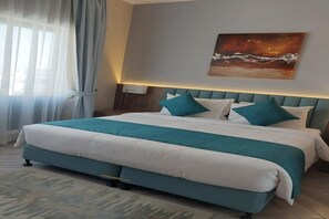 Room - Six Seasons Hotel (Dubai)