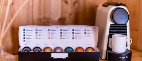 Kaffee und/oder Kaffeemaschine