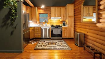 Oven, stovetop, dishwasher