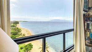Unclassified image, 4 of 29, button - Island Views: Oceanfront Kaanapali Beach Penthouse (Lahaina)