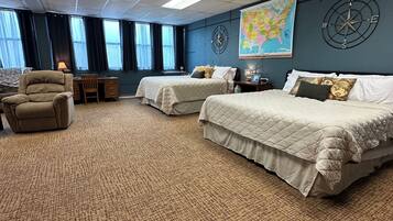 3 bedrooms, desk, iron/ironing board, travel cot