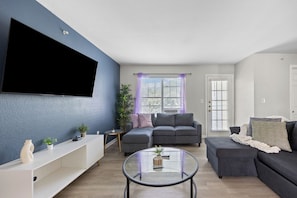 TV connectée, baby-foot, table de tennis de table