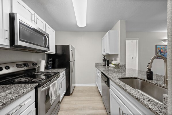 Fridge, microwave, oven, stovetop