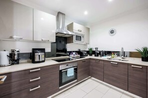 Unclassified image, 2 of 31, button