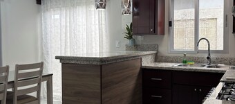 2-bedroom house in charming San Pedro Sula with AC, WiFi. Private House Valencia