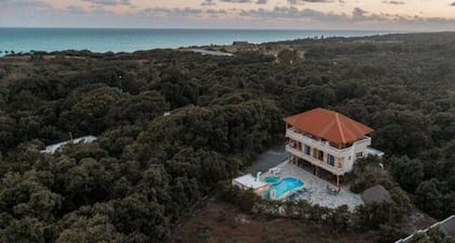 Beautiful villa with AC in Samaná