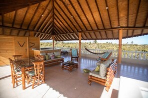 Outdoor dining - Beautiful villa with AC in Samaná (Samaná)