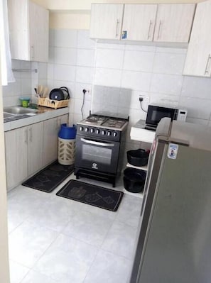 Private kitchen - The nest retreat homes (Kiambu)