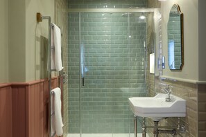 Shower - Gardeners Cottage (Matlock)