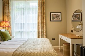 4 Schlafzimmer, individuell dekoriert, individuell eingerichtet