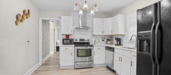 Home rental Duke  University  Hospital  Airport