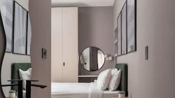 Family Apartment | In-room safe, desk, laptop workspace, soundproofing