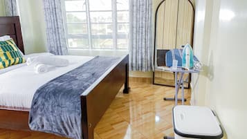 2 bedrooms, iron/ironing board, free WiFi, bed sheets