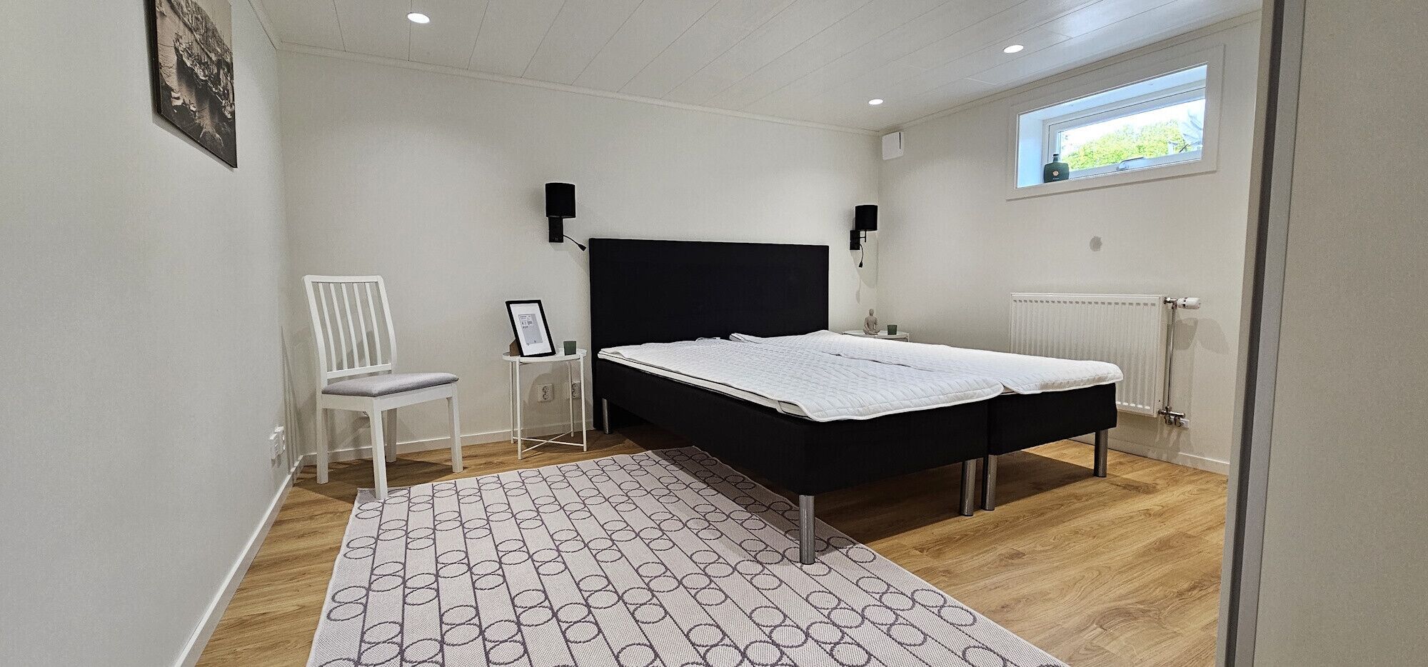 2 bedrooms, iron/ironing board, free WiFi