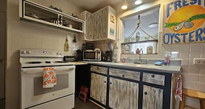 New Rental! Close to Carrabelle Beach; Pet-Friendly