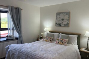 3 bedrooms, iron/ironing board, travel crib, free WiFi