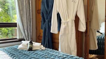 3 chambres, fer et planche Ă repasser, lit parapluie, Wi-Fi gratuit