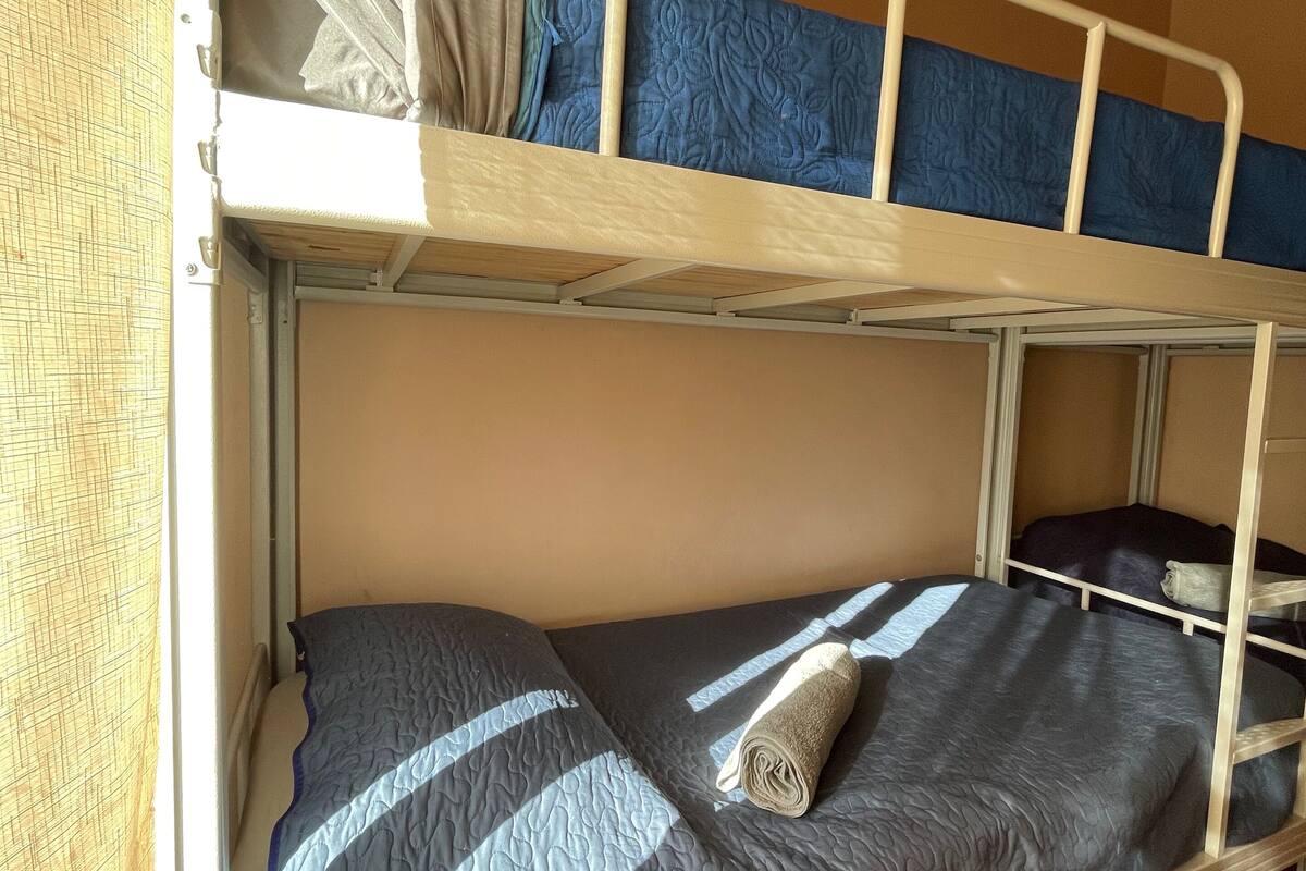 Select Comfort-bedden, een strijkplank/strijkijzer, gratis wifi