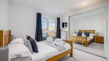 2 chambres, fer et planche Ă repasser, Wi-Fi, draps fournis