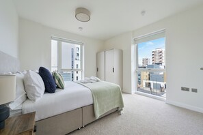 2 habitaciones, tabla de planchar con plancha y wifi gratis 