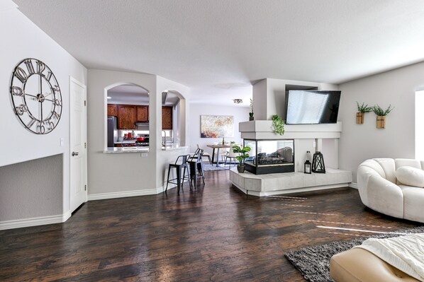 Smart TV, fireplace, table football, ping pong