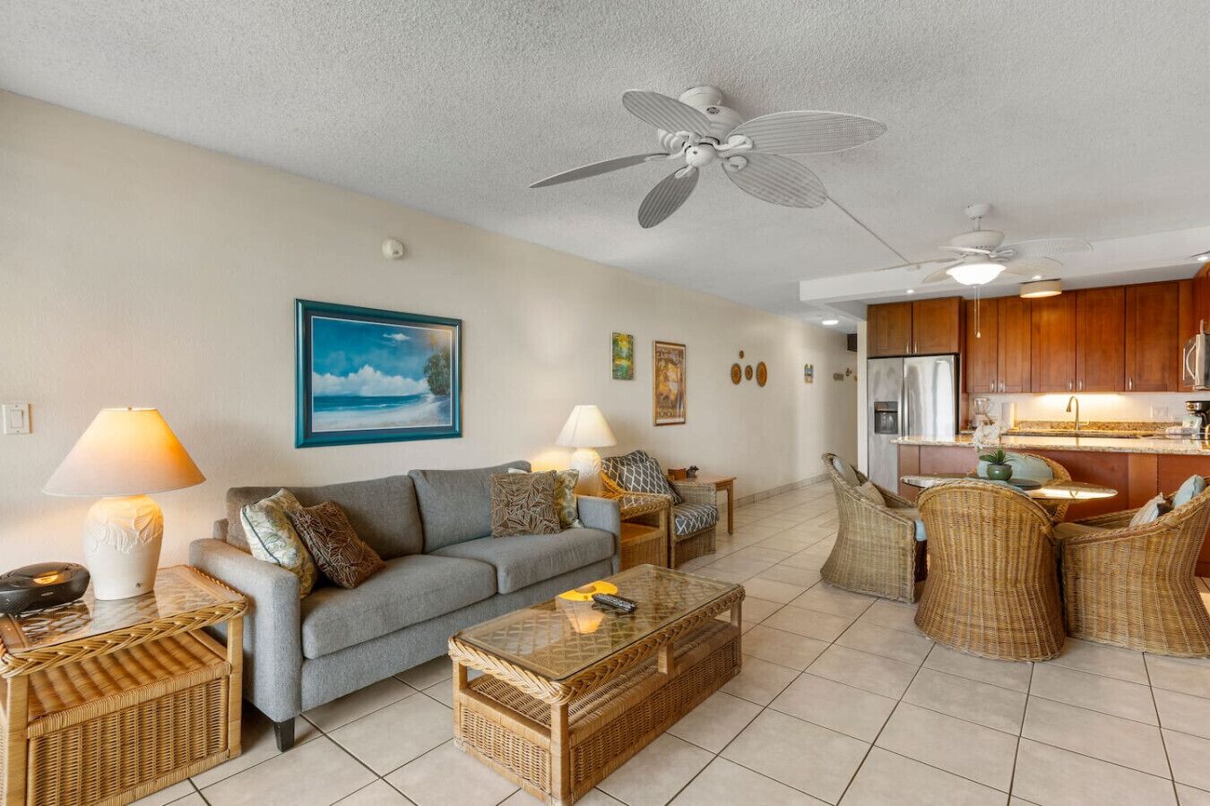 Een televisie en boeken