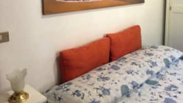 1 Schlafzimmer, Bügeleisen/Bügelbrett, kostenloses WLAN, Bettwäsche