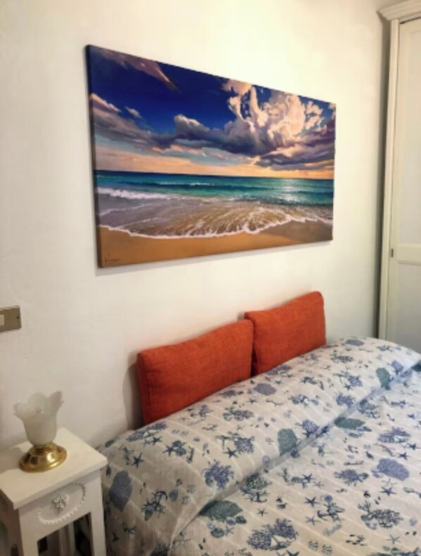 1 soverom, strykejern/-brett, wi-fi (inkludert) og sengetøy