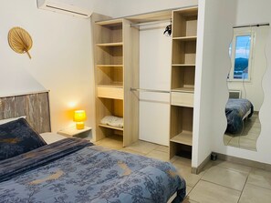 4 chambres, fer et planche à repasser, Wi-Fi, draps fournis