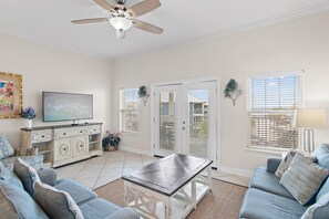 Appart'hôtel, plusieurs lits (Pavilion Palms 205B) | Coin séjour