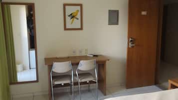 MörklÀggningsgardiner, gratis wi-fi och sÀngklÀder