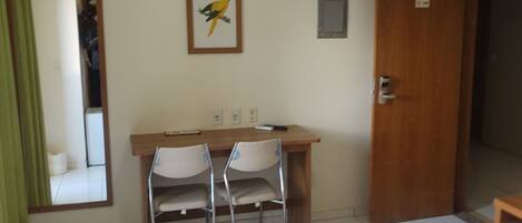 Blackout drapes, free WiFi, bed sheets