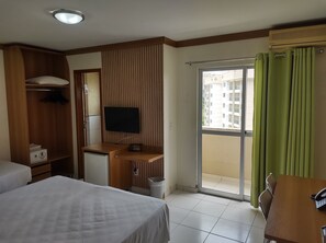 Basic Apartment | Blackout drapes, free WiFi, bed sheets -  Golden Dolphin Grand Hotel via Roberto Imoveis (Caldas Novas)
