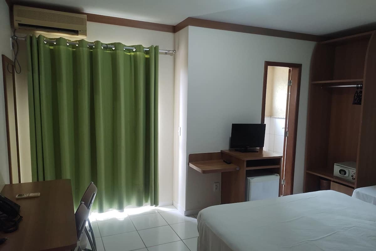 Basic Suite | Blackout drapes, free WiFi, bed sheets