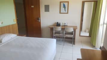 Basic Apartment | 1 bedroom, blackout drapes, free WiFi, bed sheets