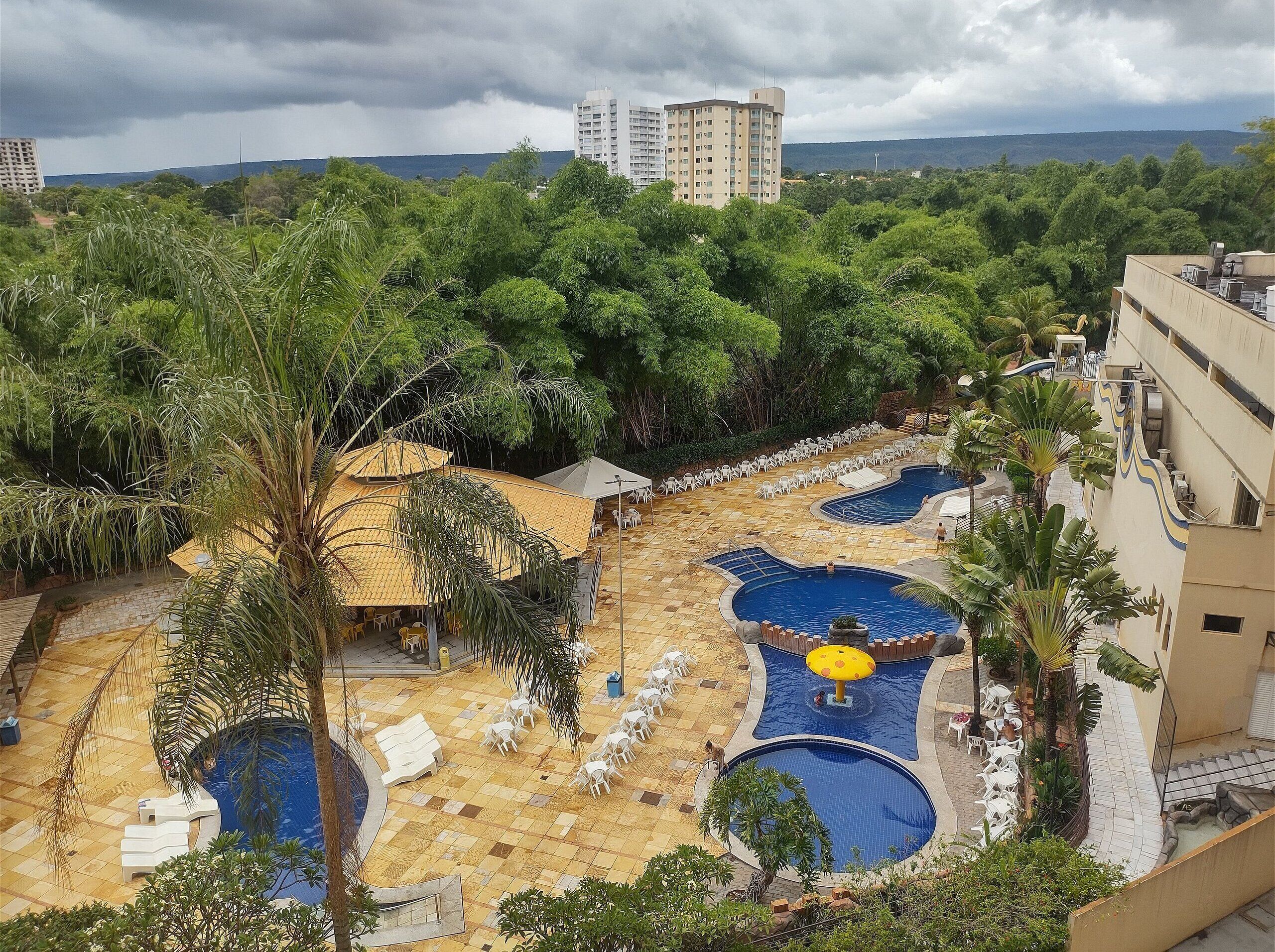 Suíte | Piscina | 2 piscinas internas, 9 piscinas externas, guarda-sóis, espreguiçadeiras