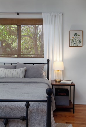 2 Schlafzimmer, Schreibtisch, BĂŒgeleisen/BĂŒgelbrett, Reisekinderbett