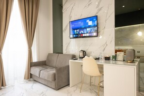 Desk, laptop workspace, soundproofing, free WiFi - ELITE ROOMS NAPOLI (Naples)