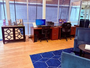 Trung tâm hành chính, văn phòng