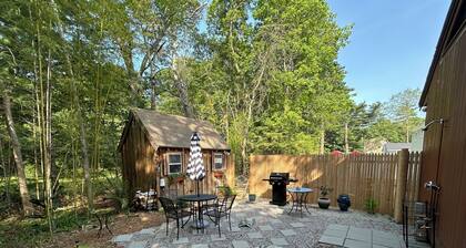 Relax & Unwind at this Adorable and very private 1 bedroom 1 bath studio