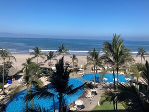 Pool - Hotel Sea Garden, Nuevo Vallarta, Mexico. Sleeps 4 adults & 2 children. (Nuevo Vallarta)