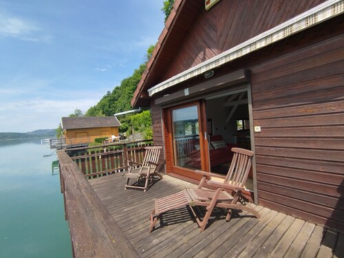 Rare petit chalet sur le lac, barque à rames, clim
